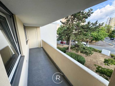 3-Zimmer-Wohnung mit Balkon zum RENOVIEREN!