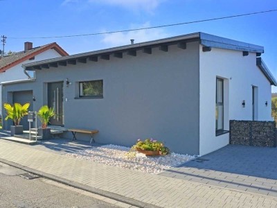 So gut wie neu und hochwertig ausgestattet -  Einfamilienhaus in Neckarbischofsheim!