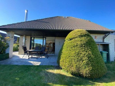 Traumhafter Walmdachbungalow in Toplage, Nordseeküste-Dornumersiel