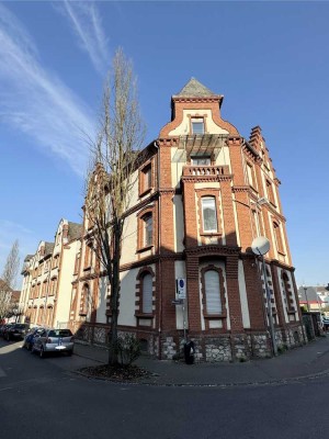 Zentrale Lage in Limburg: Charmante, möblierte Eigentumswohnung mit 4-Zi, Einbauküche und Keller