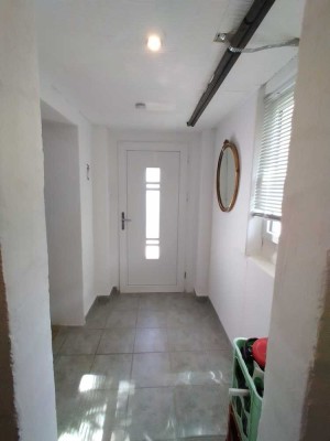 Charmantes Einfamilienhaus mit großzügiger Terrasse für unvergessliche Augenblicke.