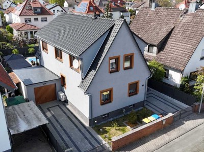 Provisionsfrei: Hochwertig kernsaniertes Einfamilienhaus mit Pool
