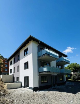 Neubau 2-Zimmer-Wohnung mit Balkon und Einbauküche in Kreuztal