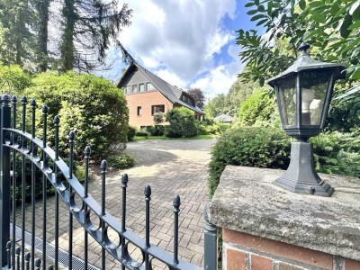 Ein-bis Zweifamilienhaus mit eigenem Wald -  zwischen Nordwohlde und Fahrenhorst