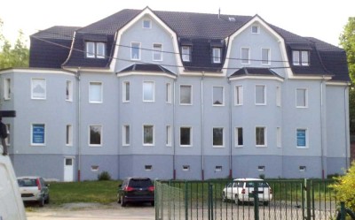Zentral gelegene, sanierte 4-Zimmer-Wohnung im EG