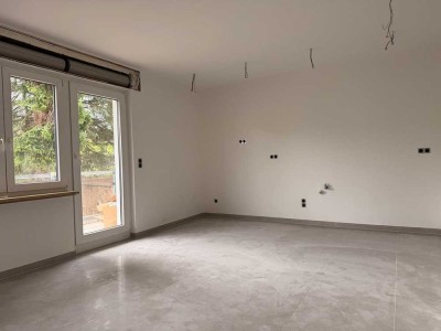 Erstbezug: Helle 3-Zimmer-Wohnung mit Südbalkon, Fußbodenheizung und Garage in Remagen-Kripp