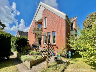 Charmantes Zweifamilienhaus mit Garten und Balkon in Celle
