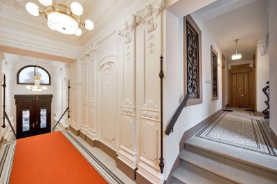 Erwecken Sie diesen Altbau zu neuem Leben! Top-Grundriss! 3. Etage! Schöne Liegenschaft!