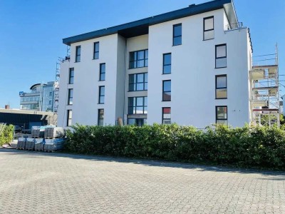 Moderne 3 Zimmer Wohnung in der Mitte von Reinheim mit EBK