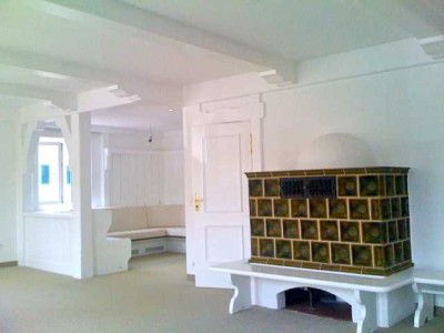 KOMFORTABLE ETAGENWOHNUNG IM ZENTRUM MIT PLATZRESERVEN UND DACHTERRASSE