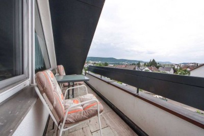 WOHNHIGHLIGHT IN BESTER LAGE - DACHGESCHOSSWOHNUNG MIT AUSBLICK