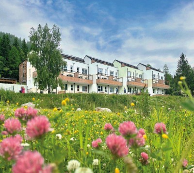24 – TIME OUT mit FLAIR – Erstbezug und Provisionsfrei einer exklusiven Dachgeschoss-Maisonette am Semmering