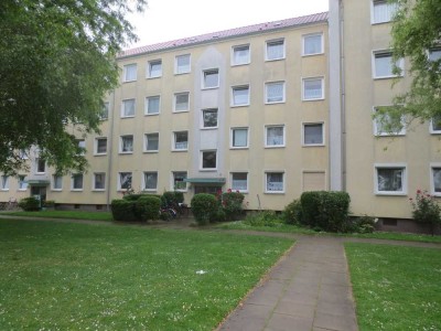 RESERVIERT: 2 1/2 ZKB, 58 m², Balkon, hell, ruhig