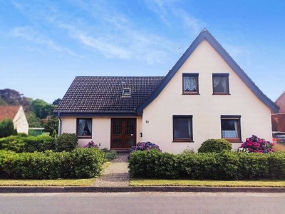 Geräumiges EFH mit Sauna, Glas-Terrasse & großem Grundstück - Schiffdorf-Sellstedt • provisionsfrei