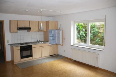 Gepflegte 2-Zimmer-Einliegerwohnung mit Einbauküche in Kirchheim-Ötlingen