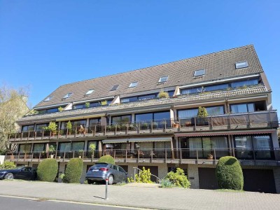 150m z. Rhein / 10km zur Altstadt Düsseldorf - Prov-freie 2-Etg-Whg m Balkon in Neuss-Grimlinghausen