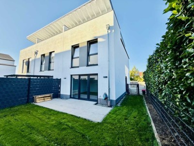 Schönes Reihenendhaus mit Dachterrasse + zwei PKW-Stellplätzen in guter Lage von Riedstadt-Goddelau
