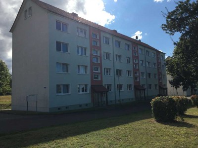 VERKAUF!!!sonnige 2-Raum-Wohnung mit Balkon, Einbauküche und Stellplatz für Kapitalanleger ideal