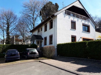 Ausgefallene Dachgeschosswohnung im exklusiven Briller Viertel