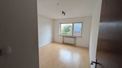 Helle 4-Zimmer-Wohnung mit Balkon in Langgöns