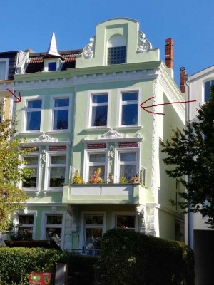 Charmante Altbauwohnung mit Kaminzimmer – ab 01.11.2025 frei!