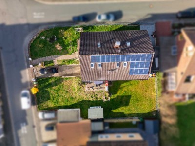 Viel Platz für die Familie: Saniertes Mehrfamilienhaus in grüner Lage, top Verkehrsanbindung,  EEK C