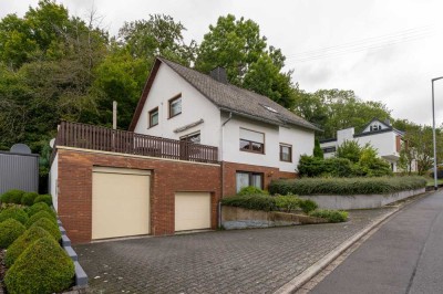 Mehrfamilienhaus mit direktem Blick auf den Wiesensee inklusive Garagen und Terrasse