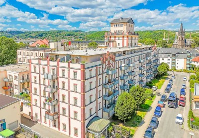 Erstbezug nach Renovierung * 1,5-RW * 2. OG mit Aufzug * Balkon * Bad mit Dusche * TG-SP * TOP *.