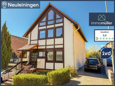 Lichtdurchflutetes Splitlevel-Haus mit traumhaftem Ausblick, Einliegerwohnung möglich, voll möbliert