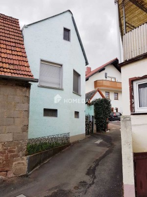 Charakteristisches EFH zum Selbstgestalten mit großer Terrasse im OT Mosbach