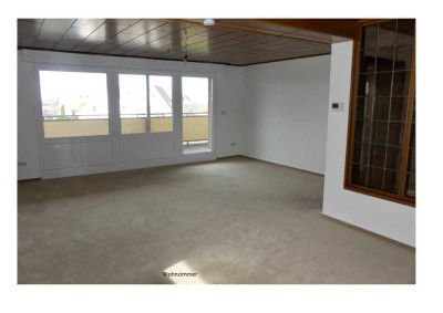 Ruhige 4 Zimmerwohnung mit großem Balkon