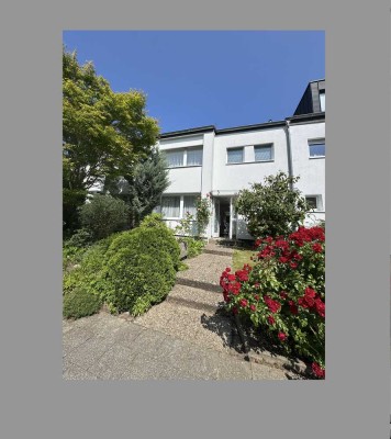 Schönes Reihenhaus mit viel Platz für die ganze Familie in Aachen Burtscheid / Steinebrück!