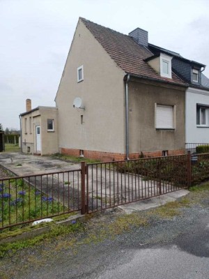 Kleine Doppelhaushälfte in Elsterwerda