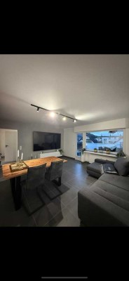 Möblierte, Kernsanierte 2,5 Zimmerwohnung in Unkel