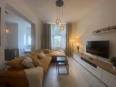 Wunderschöne 3,5-Zimmer-Wohnung mit Balkon zentral und direkt am Waldrand