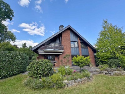 == Ruhig gelegenes EFH mit traumhaftem Garten in Kachtenhausen! ==