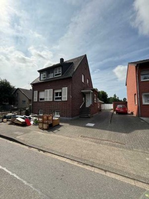 Schickes Haus sucht neuen Eigentümer mit Liebe!