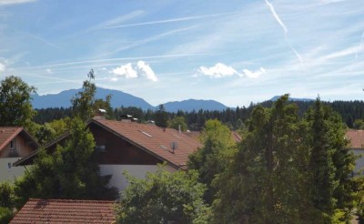 Erstbezug! Außergewöhnliche 3-Zimmer-Balkonwohnung mit Bergblick