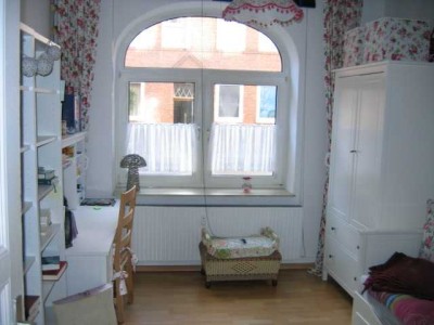 schöne 1-Zi-Altbauwohnung am Südfriedhof mit Balkon, ruhige Lage