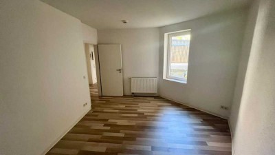 RENOVIERTE 2 Zimmer ERDGESCHOSS Wohnungin Saarbrücken BURBACH