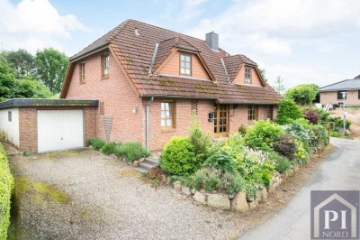 Einfamilienhaus mit Einliegerwohnung und viel Potenzial in Waabs, wo andere Urlaub machen