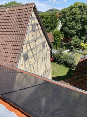 Einzigartige Möglichkeit mitten in der Stadt und doch im Grünen zwei DHH eine Scheune und Garten