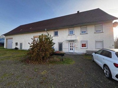 Charmantes, gemütliches , schön saniertes 6-Zimmer Bauernhaus