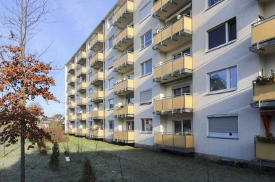 Gut geschnittene Erdgeschoßwohnung mit Balkon - ideal zum Einziehen oder als Kapitalanlage