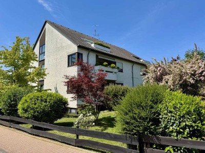 Charmante Dachgeschosswohnung in ruhiger Lage von Ober-Erlenbach
- mit Einbauküche & Tiefgaragenste