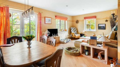 Doppelhaushälfte in toller Lage mit Kamin, Garten und schöner Raumaufteilung