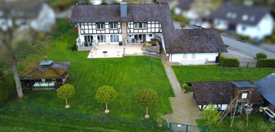 Exklusive Villa mit idyllischem Garten und Wellnessoase
