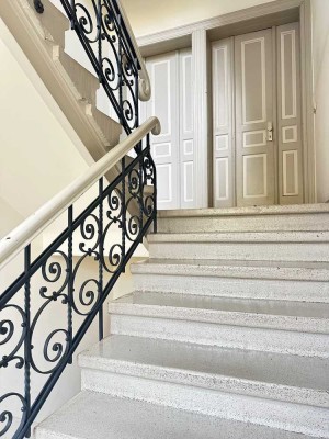 Entdecken Sie Ihre Traumwohnung – Charmante Etagenwohnung im historischen Altbau!