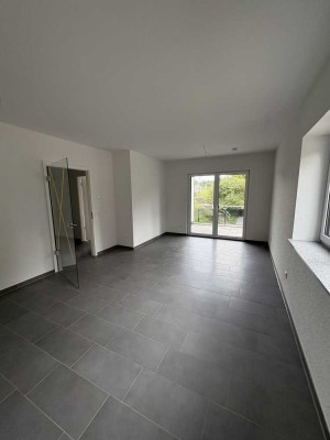 2-Zimmer-Wohnung mit 65qm WBS / Anfragen nur ONLINE