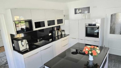 Tradition und Moderne vereint - Villa mit Seeblick